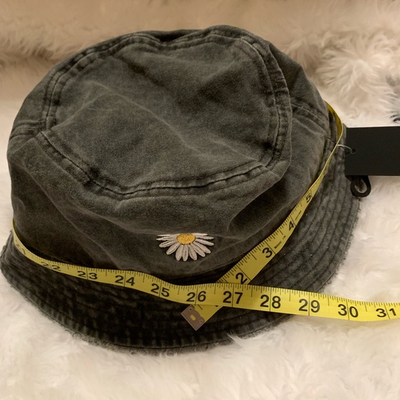 DAVID and YOUNG blackish gray 100% cotton distressed bucket hat NWT in size OSFM - Picture 6 of 8